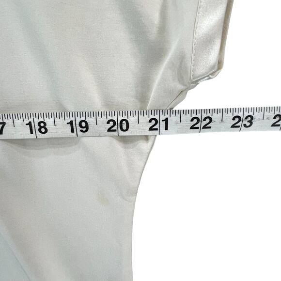 Josie Natori Sleep Shirt Womens M Ivory Side Slit Lightweight Comfort Nightgown - Picture 7 of 13